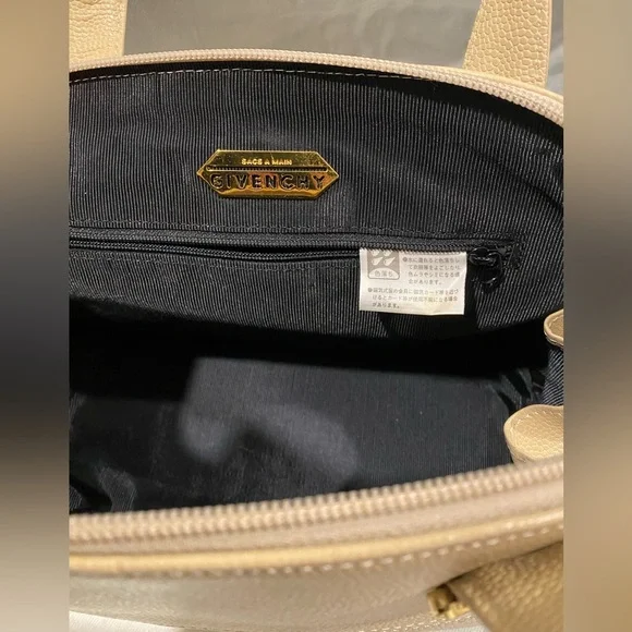 Givenchy Sacs A Main Handbag with COA - Picture 12 of 16